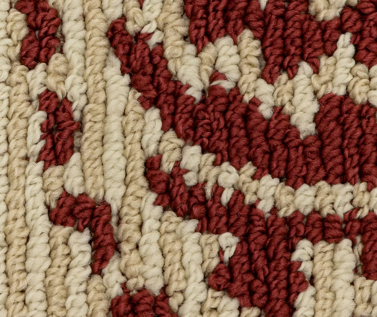 Red & White Medallion Accent Rug, (20" X 60") 6 Red & White Medallion Accent Rug, (20" X 60") - Image 6