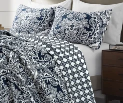 Aubree Navy & White Full/Queen 3-Piece Quilt Set