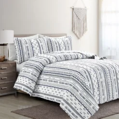 Hygge Geometric Stripe Quilt Set -Home Furnishing Store 810553024 11
