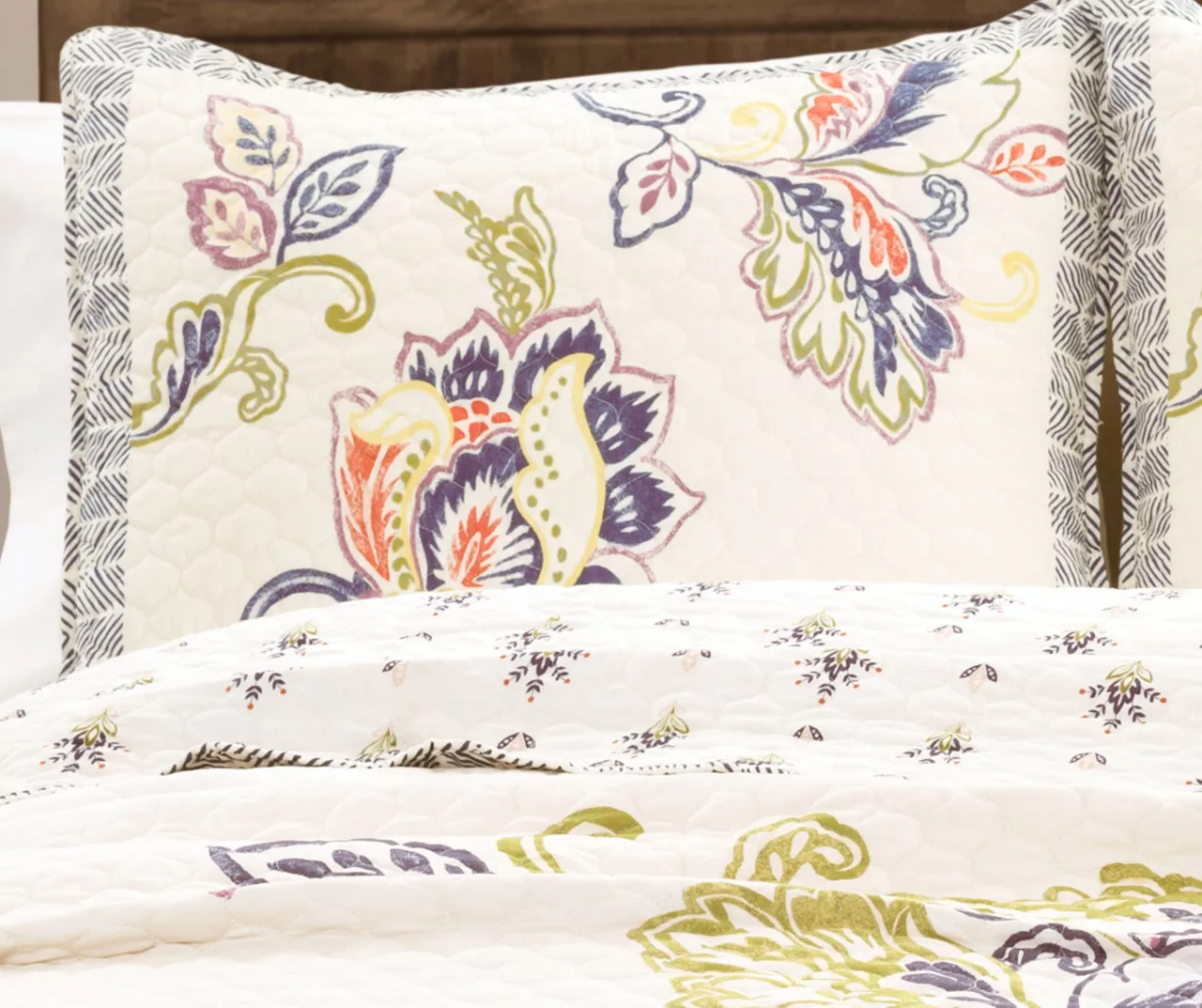 Aster Coral & Navy Floral King 3-Piece Quilt Set 5 Aster Coral & Navy Floral King 3-Piece Quilt Set - Image 5