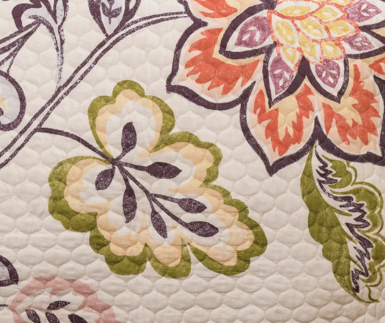 Aster Coral & Navy Floral King 3-Piece Quilt Set 3 Aster Coral & Navy Floral King 3-Piece Quilt Set - Image 3