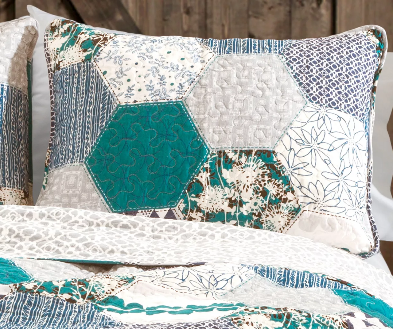 Briley Geometric Hexagon Reversible 3-Piece Quilt Set 2 Briley Geometric Hexagon Reversible 3-Piece Quilt Set - Image 2