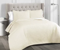 Ava Diamond-Quilted 3-Piece Quilt Set -Home Furnishing Store 810553354 1