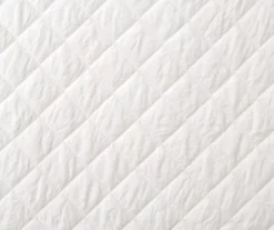 Ava Diamond-Quilted 3-Piece Quilt Set -Home Furnishing Store 810553362 2