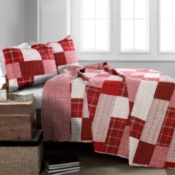Greenville Plaid Patchwork Reversible 3-Piece Quilt Set -Home Furnishing Store 810553375 2