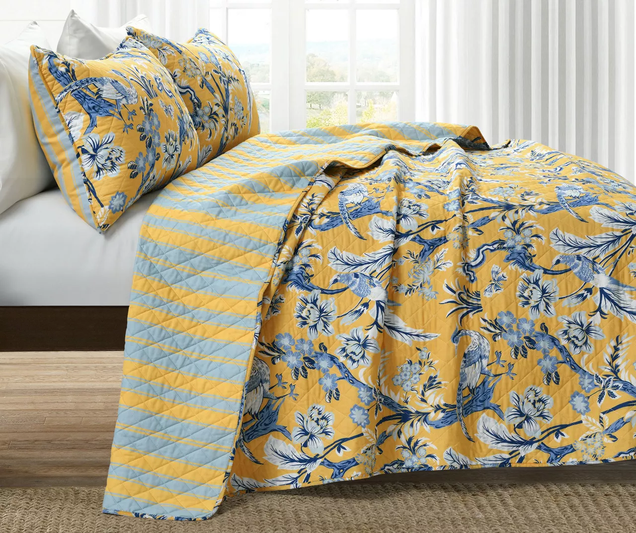 Dolores Floral Reversible 3-Piece Quilt Set 12 Dolores Floral Reversible 3-Piece Quilt Set - Image 12