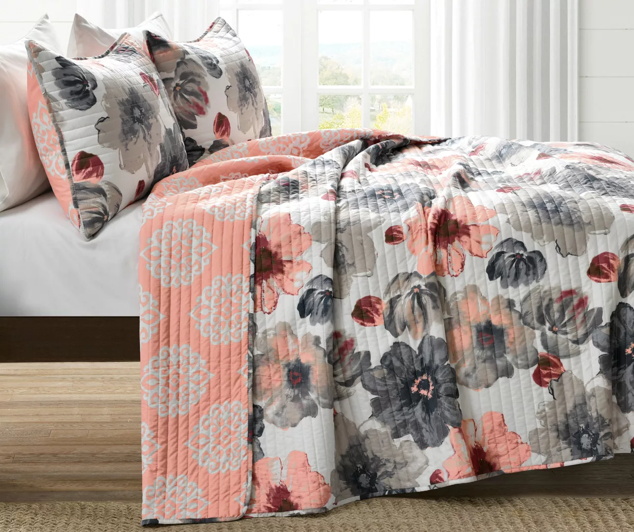 Leah Coral & Gray Floral Reversible King 3-Piece Quilt Set 5 Leah Coral & Gray Floral Reversible King 3-Piece Quilt Set - Image 5