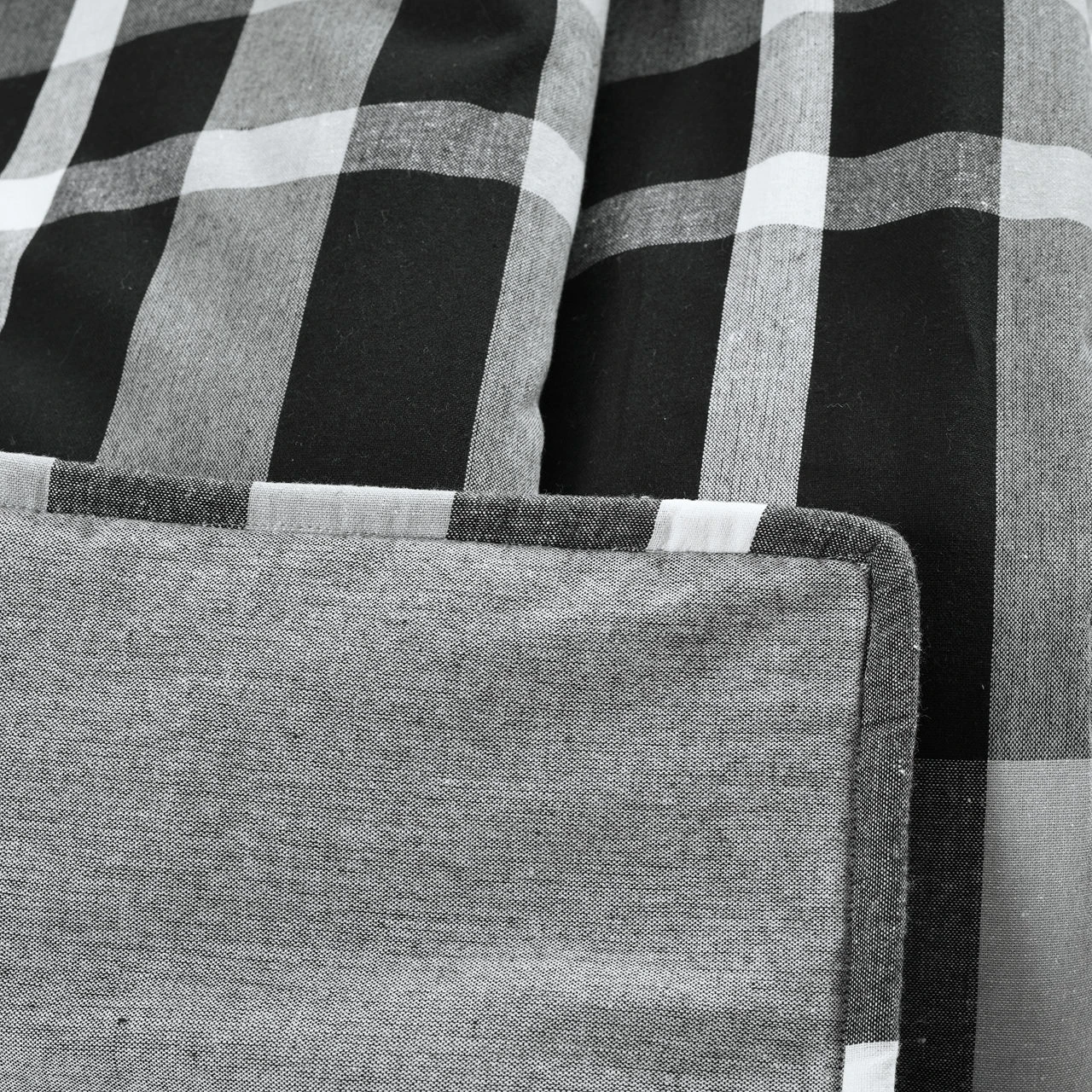 Black & White Farmhouse Plaid Throw, (50" X 60") 4 Black & White Farmhouse Plaid Throw, (50" X 60") - Image 4