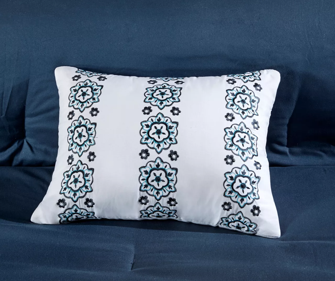 Blaire Navy & Aqua Boho Medallion Twin XL 8-Piece Comforter Set 9 Blaire Navy & Aqua Boho Medallion Twin XL 8-Piece Comforter Set - Image 9