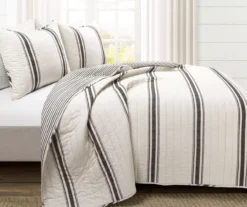 Farmhouse White & Black Stripe Reversible Full/Queen 3-Piece Quilt Set -Home Furnishing Store 810595946 1
