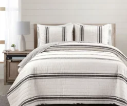 Farmhouse White & Black Stripe Reversible Full/Queen 3-Piece Quilt Set