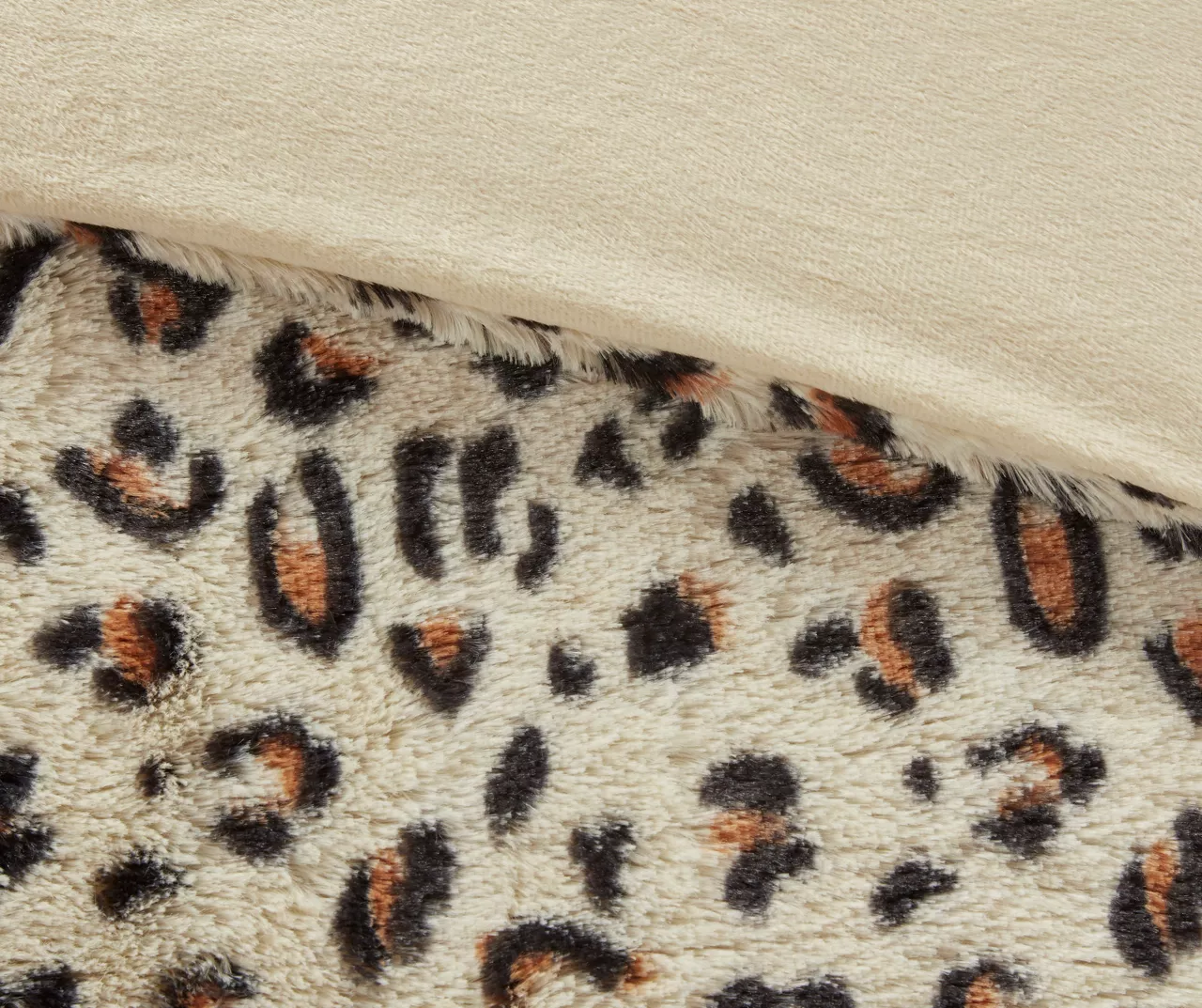 Marselle Leopard Print Faux Fur 4-Piece Comforter Set 9 Marselle Leopard Print Faux Fur 4-Piece Comforter Set - Image 9