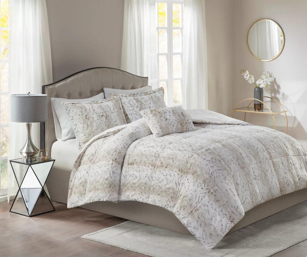 Marselle Leopard Print Faux Fur 4-Piece Comforter Set 11 Marselle Leopard Print Faux Fur 4-Piece Comforter Set - Image 11