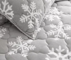 Gray & White Snowflake Plush Full/Queen 3-Piece Quilt Set 6 Gray & White Snowflake Plush Full/Queen 3-Piece Quilt Set -Home Furnishing Store 810625031 A8 2